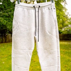 American Eagle Joggers SIZE M